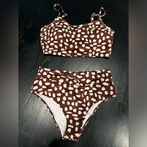 NWT BERLOOK Medium high waisted swimsuit